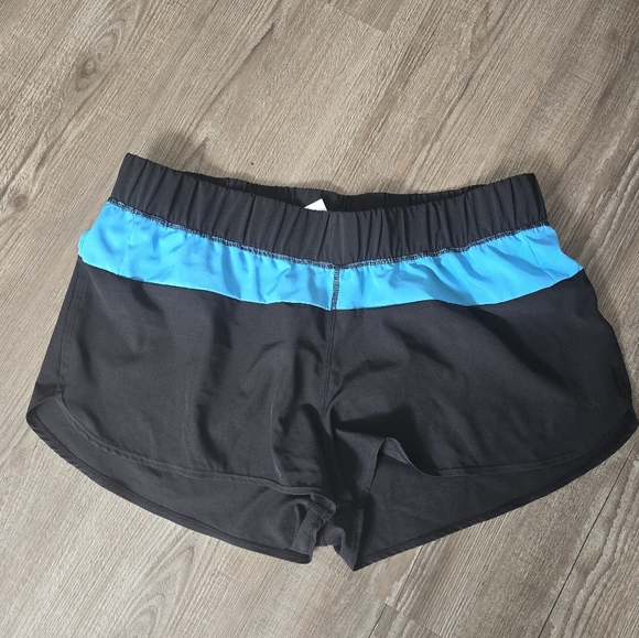 No boundries athletic shirts size XL 15/17. black with blue accent. - Picture 2 of 3